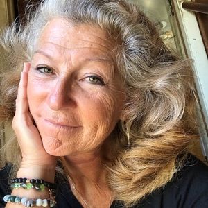 Meet your Posher, Linda